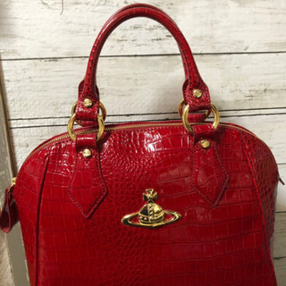 ヴィヴィアン ウエストウッド レザーバッグ 型押し エナメル 人気色 赤 ヴィヴィアン ウエストウッド レザーバッグ 型押し エナメル 人気色 赤