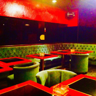 アットホームなカラオケBARでのお仕事‼︎‼︎元気なスタッフ募集‼︎の画像