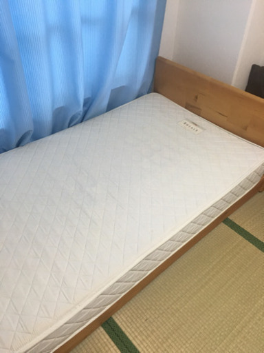 シングルベッド