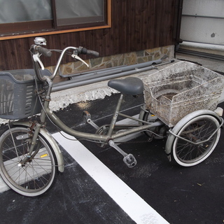 三輪車