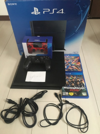 ps4 本体とコントローラとソフト2本