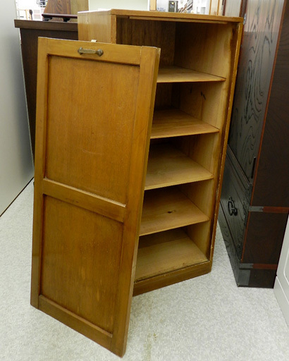 レトロな収納 取手付き 5段 キャビネット【昭和レトロ】リメイク素材にも 古家具 ☆ PayPay(ペイペイ)決済可能 ☆ 札幌市 北区 屯田