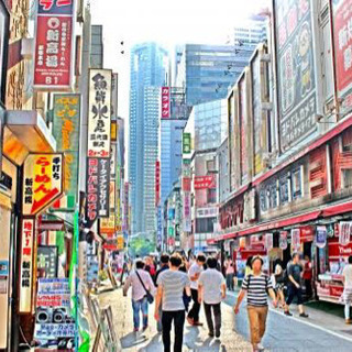 東京駅の大手家電量販店の清掃