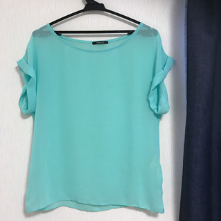 ROSE BUDカットソー