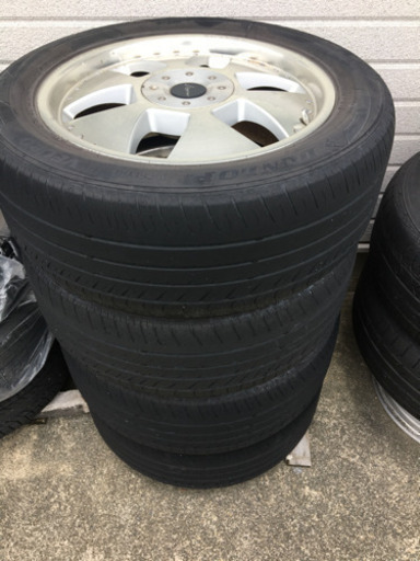 17インチのアルミホイール