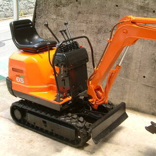 家庭菜園に最適♪ 久留米発♪ 日立 470Kg ミニ ユンボ バックホー