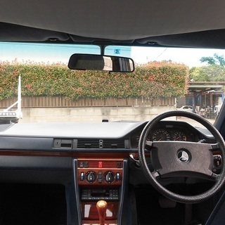 H3　ミディアムクラス　260E　右ハンドル　ETC　純正アルミ　車検2年付き　13685の画像