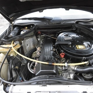 H3　ミディアムクラス　260E　右ハンドル　ETC　純正アルミ　車検2年付き　13685の画像