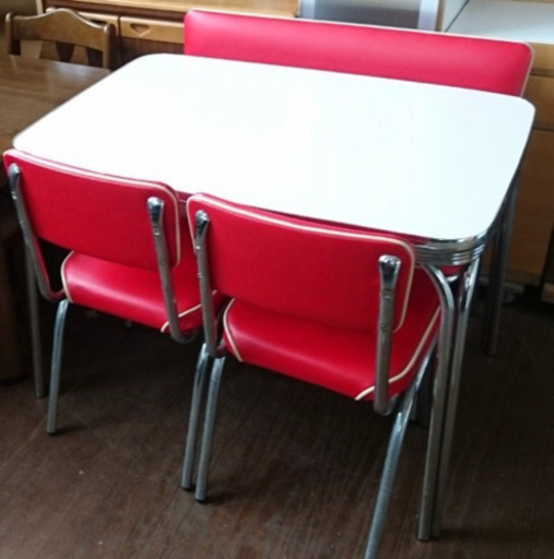 ダイニングテーブル//