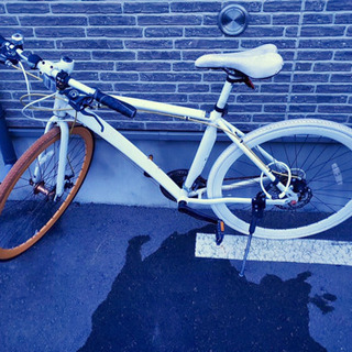 おしゃれなクロスバイク🚴