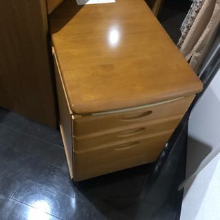 ITOKI学習机、本棚！取りに来てくれる方！の画像