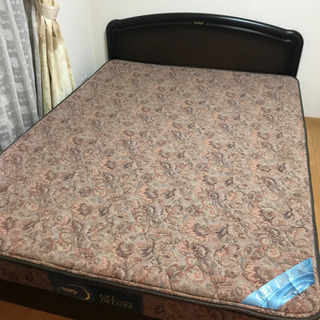 ワイドダブルジェルDX引き出し付きのベッドフレーム付き