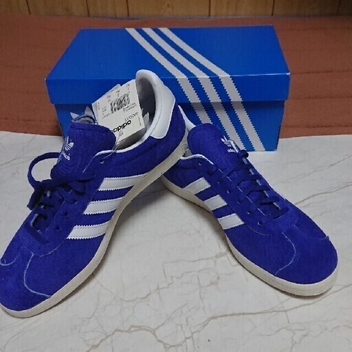 adidas アディダス GAZZLE ブルー