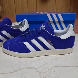 adidas アディダス GAZZLE ブルーの画像
