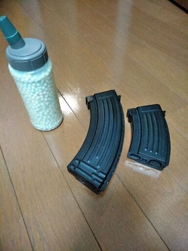 初期の東京マルイAK47用、中古多連装マガジン
