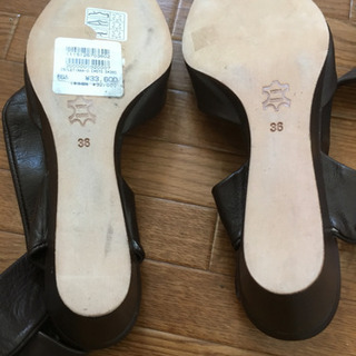 QS P+サンダルの画像