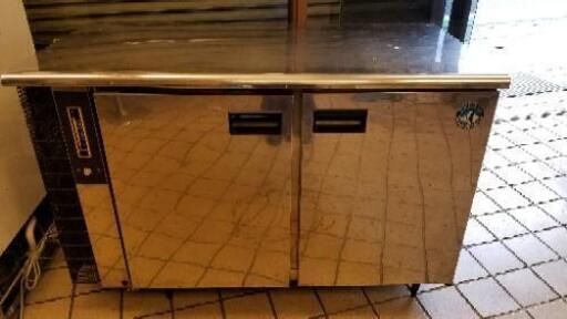 ホシザキ　テーブル型冷蔵庫　100v