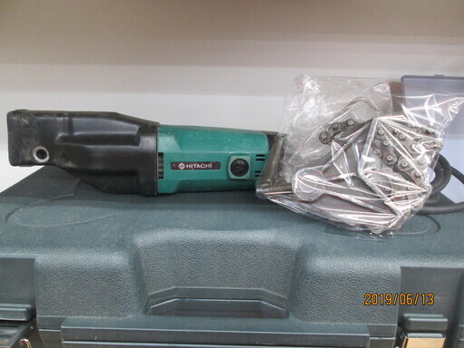 日立　セーバーソー　バイス付　CR17Y