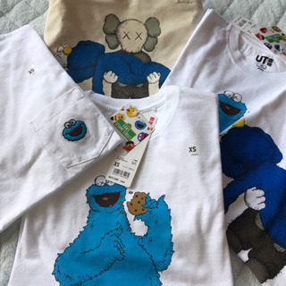 UNIQLOカウズ新品未使用