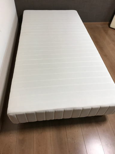 シングルベッド