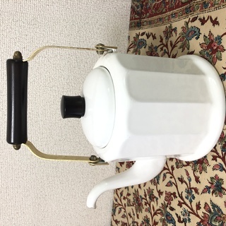 野田琺瑯　クラシックケトル やかん　ＩＨ対応　２．０Ｌ　ホワイト