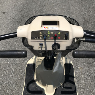 ☆彡電動車いす・kubota クボタ・セニアカー！お近くなら無料で配達します！格安！の画像