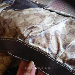 GUCCIハンドバッグの画像
