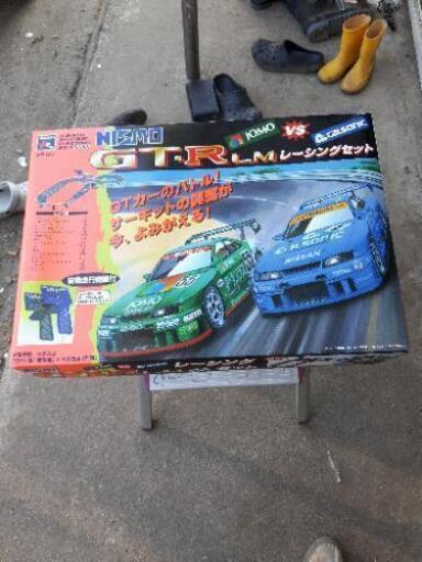 スロットレーシングカー