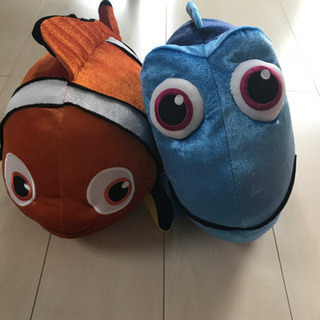 ファインディングニモと、ドリーのぬいぐるみ