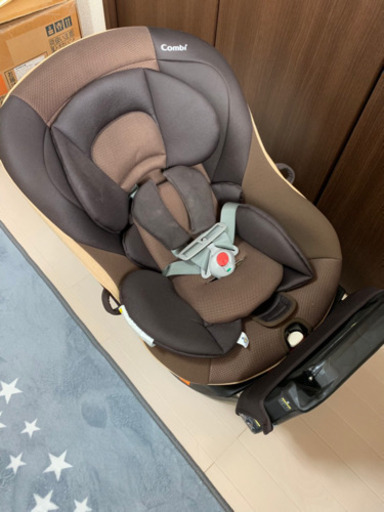 コンビ チャイルドシート ゼウスターン