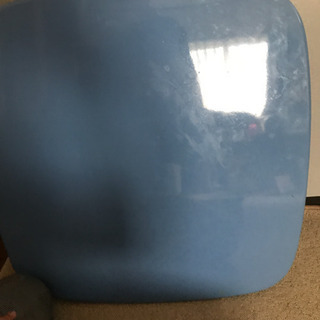 青色のローテーブル