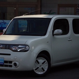 日産 キューブ １５Ｘ　こもれびグリーンセレクション パール　自...