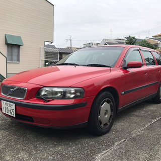 2004年式ボルボV70赤