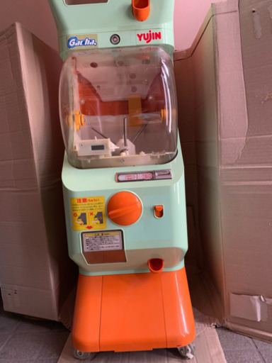 【決定しました】★ガチャガチャ本体 スリムボーイ上下セット鍵付き