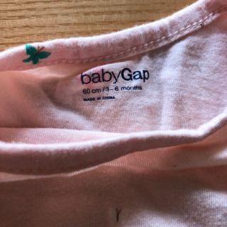 baby gap ロンパース 60㎝ (ちょうちょ)の画像