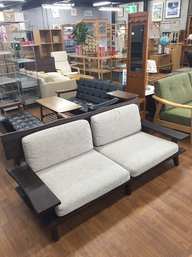 大特価！！ニトリ！！　2人掛けソファー　グレー売場展開中！！！