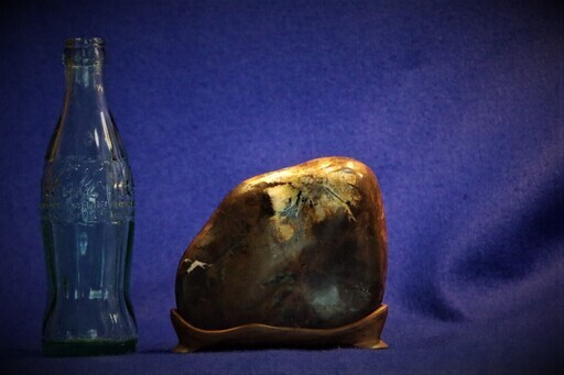 鑑賞石　約1.0ｋｇ　岐阜菊花石　鉱物標本　水石　盆石