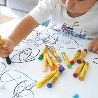 自由に絵を描く教室