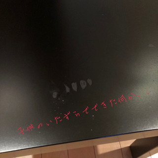 正方形のローテーブルの画像