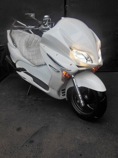 HONDA　フォルツァⅩ エアロカスタム ホワイト LEDクリアウインカー他多数改 軽整備 セル始動 走り好調 すぐ乗り出せます。MF08（フォルツア）