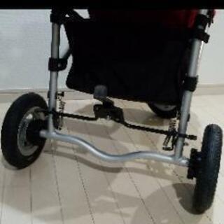 エアバギーココ ベビーカー 赤 三輪 の画像
