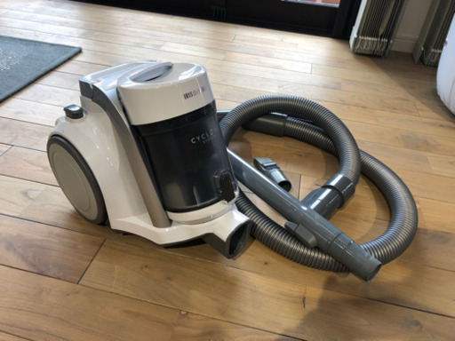 商談中・掃除機 アイリスオーヤマ サイクロン キャニスター