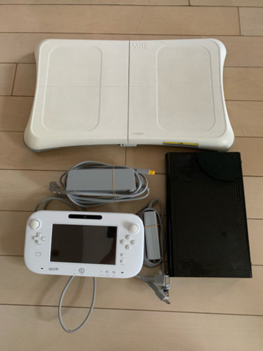 任天堂 WiiU 本体とWiifit