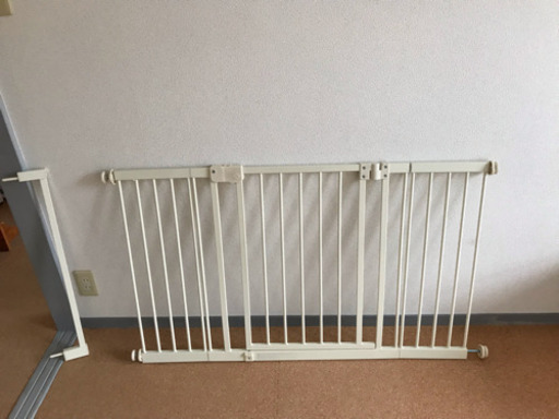 【美品】ベビーゲート