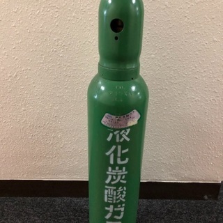 ミドポン 水草水槽のCo2ボンベ