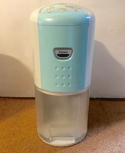 コロナ除湿機