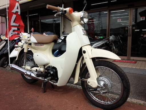 NO.2729　リトルカブ　４サイクル　フューエルインジェクション車　３速ギヤ　クリーム　☆彡