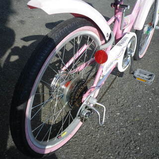 おしゃれで元気な女の子用自転車　GＩＲＬ’Ｓ　ＣＴＢ　Ｇｅｌａｔｉｎａ　Ｓｐｏｒｔｓの画像