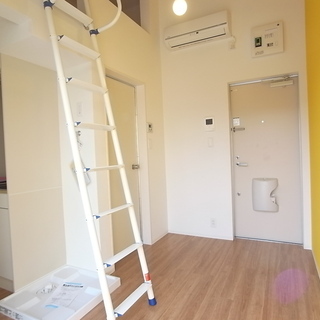 🉐初期費用７万円🙂23区内で家賃3万円台🏠築浅デザイナーズアパート❤️伊勢崎線竹ノ塚駅徒歩14分♪ - 賃貸（マンション/一戸建て）