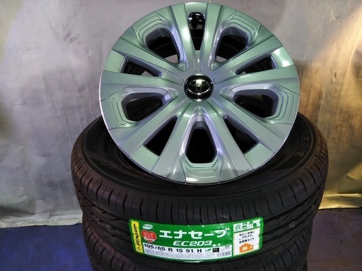 50プリウス 夏用【未使用タイヤ】50プリウス純正50系195/65R15【100％富山】人気＆希少な プリウス 50系　後期トヨタ純正アルミホイール